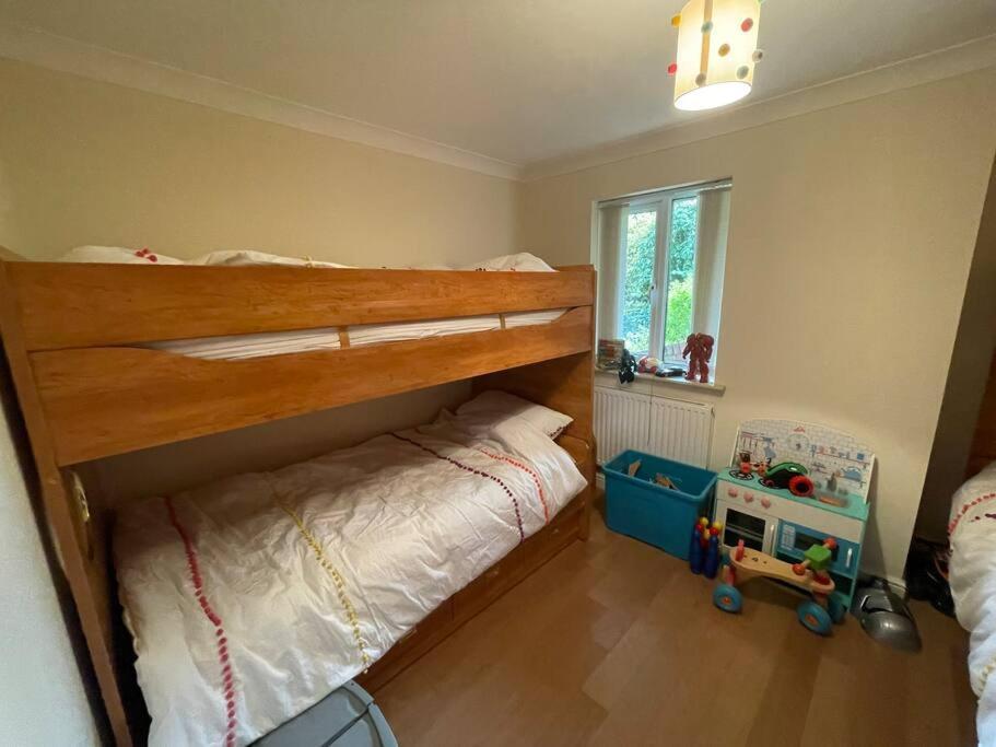 Luxury 4-5 Bed Home With Games Room And Balcony 뉴타운 외부 사진
